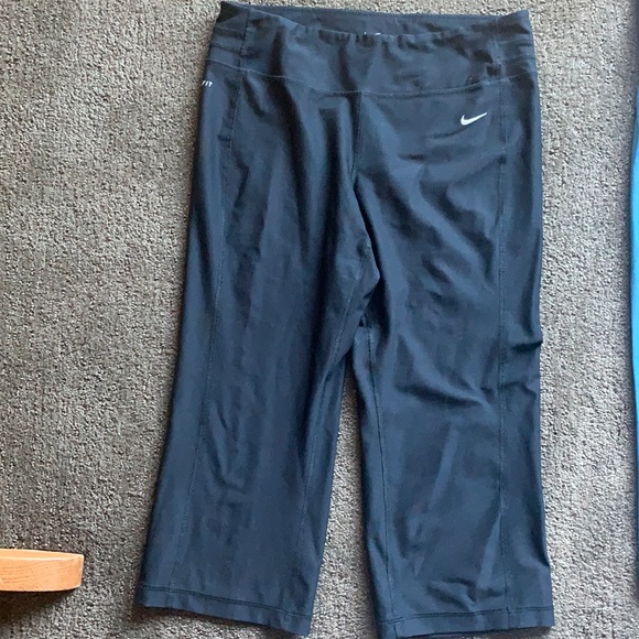 Pants - Nike Dri-Fit Black Capris